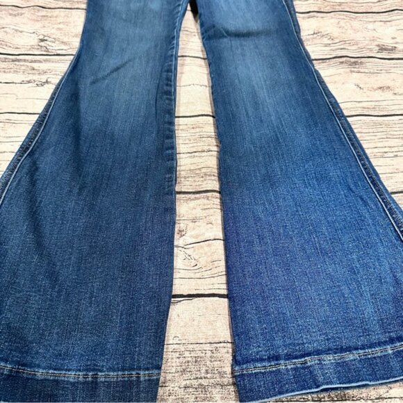 Spanx High Rise Shapewear Flare Jeans; Pull On Style; Dark Wash Size Small - Picture 3 of 9